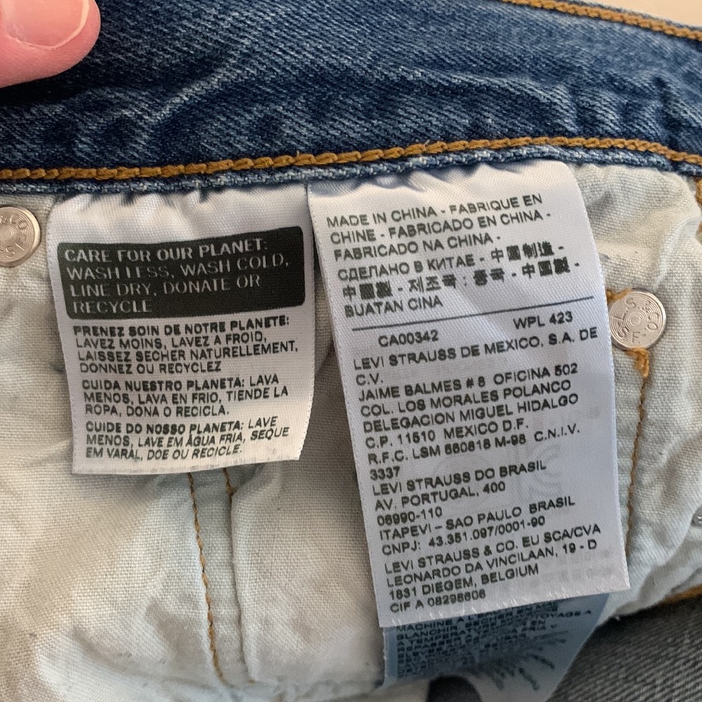🤍LEVIS DENIM SHORTS - Picture 4 of 7
